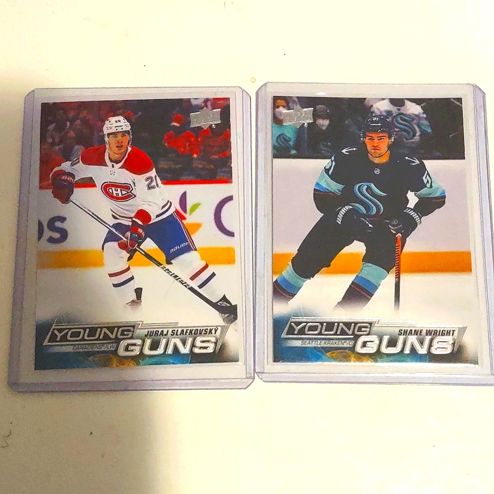 🏒 2 for $50 Mega Hit Mystery NHL Packs (Look for Randomly Inserted Bonus Items)